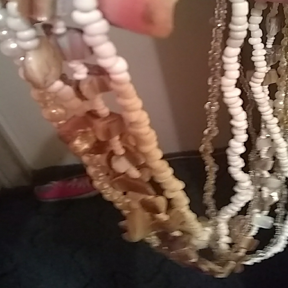 7 different strand necklace in one